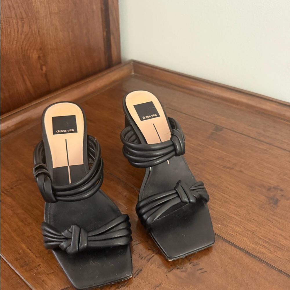Dolce Vita Black Knotted Sandals